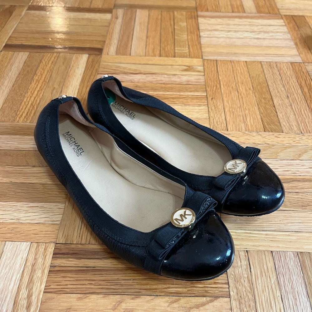 Michael Kors Black Elegant Flats